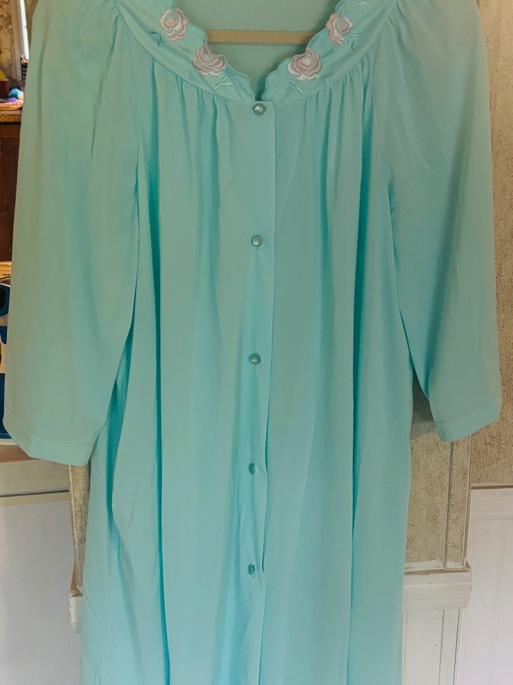 Vintage Shadowline Aqua Blue Floral Embroidered Robe Large